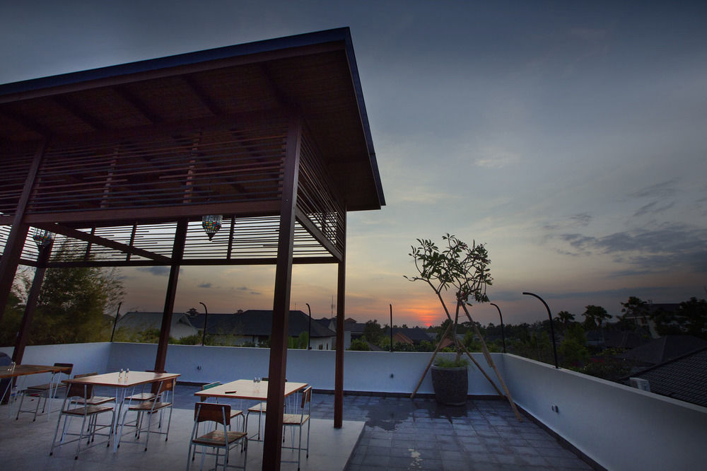 Zen Rooms Seminyak Kayu Jati Extérieur photo